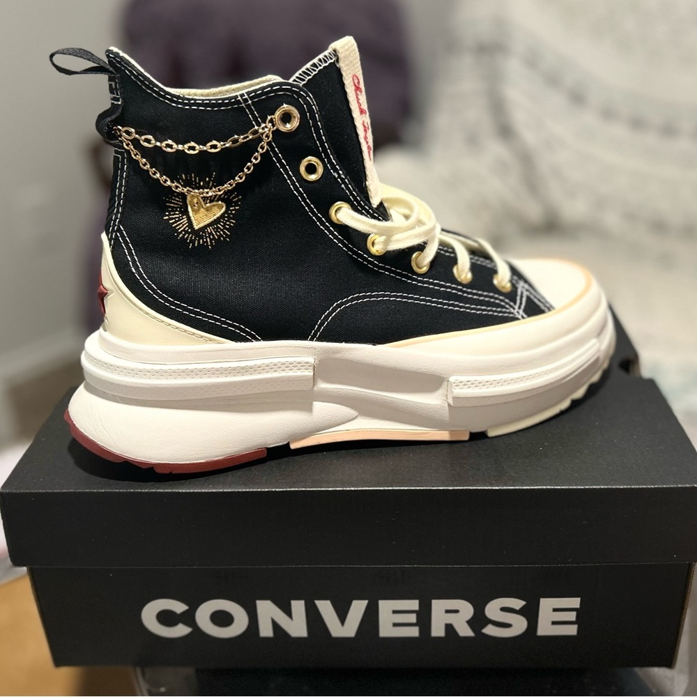 Size 8.5 Women’s